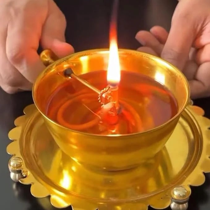 ShreeVarta® – Premium Golden Brass Akhand Diya with Rotating Wick